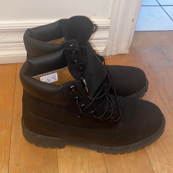 - MATTE BLACK TIMBERLAND BOOTS - Picture 3 of 6